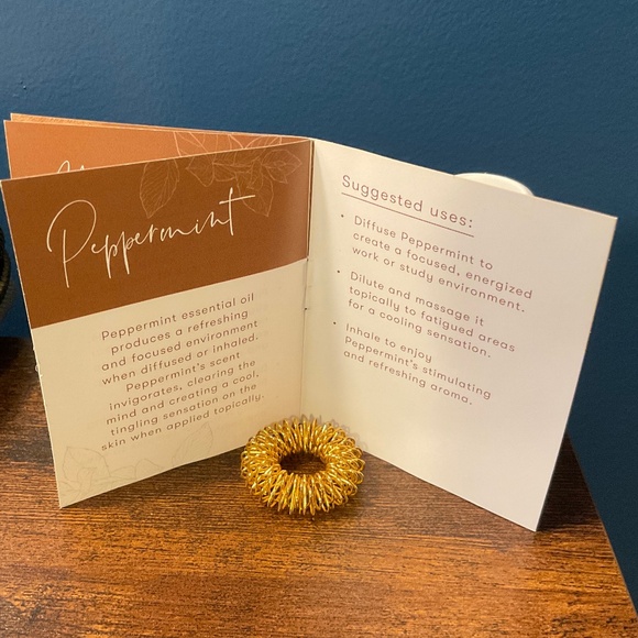 NWT Young Living Mind Over Matter M-Grain, Deep Relief and Peppermint Set - Picture 11 of 16